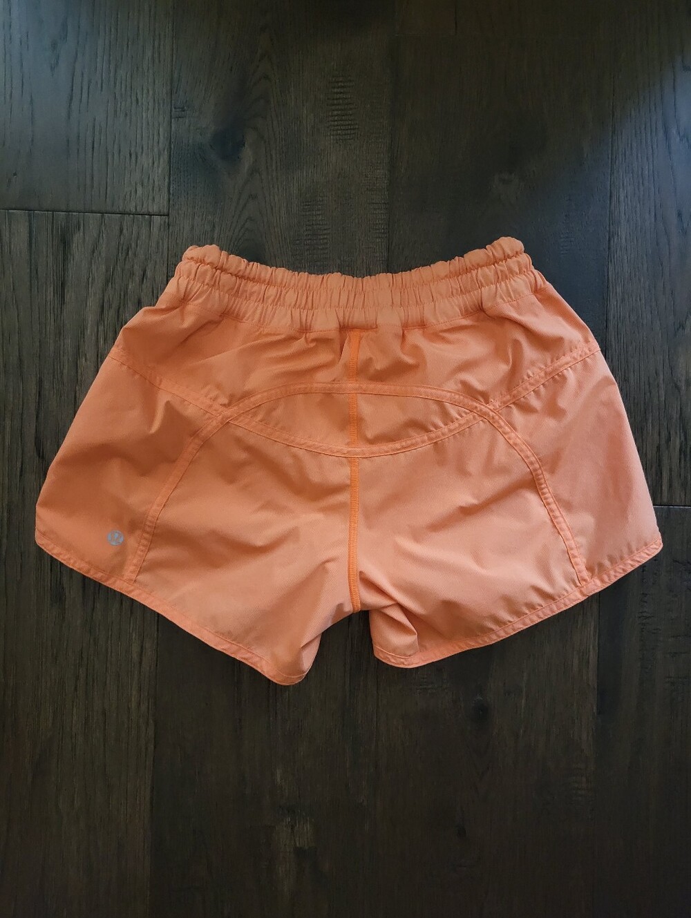 Lululemon Track Attack Shorts Size 6 EUC - Picture 3 of 3